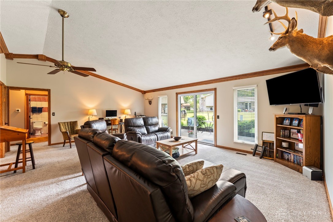 1105 Scenic Court, Troy, Ohio image 11
