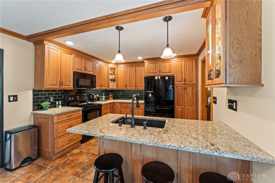 1105 Scenic Court, Troy, Ohio image 15