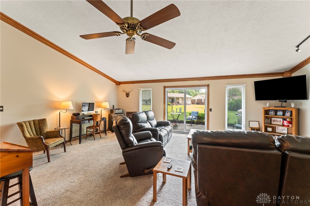 1105 Scenic Court, Troy, Ohio image 13