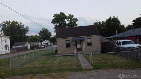 Photo of 2160 Martin Avenue, Dayton, OH 45414 (MLS # 941361)