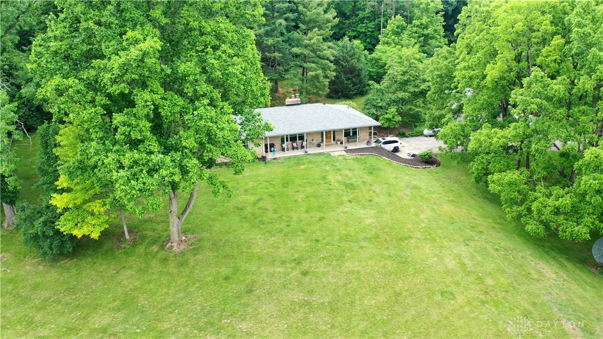 2590 Ross Lane, Springfield, Ohio image 6