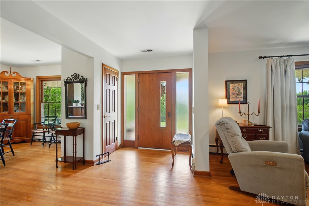 2590 Ross Lane, Springfield, Ohio image 11