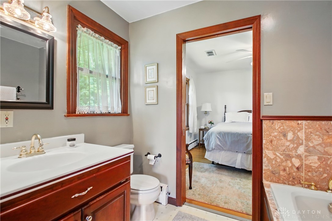 2590 Ross Lane, Springfield, Ohio image 28