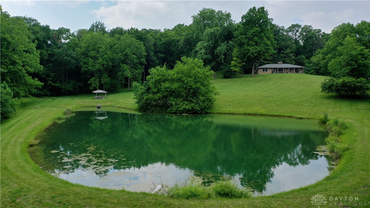 2590 Ross Lane, Springfield, Ohio image 2