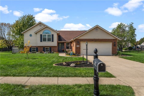 Homes For Sale - 1333 Alexandersville Road<br/> Miamisburg, OH 45342