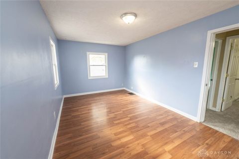 Tiny photo for 2737 Whittier Avenue, Dayton, OH 45420 (MLS # 947032)