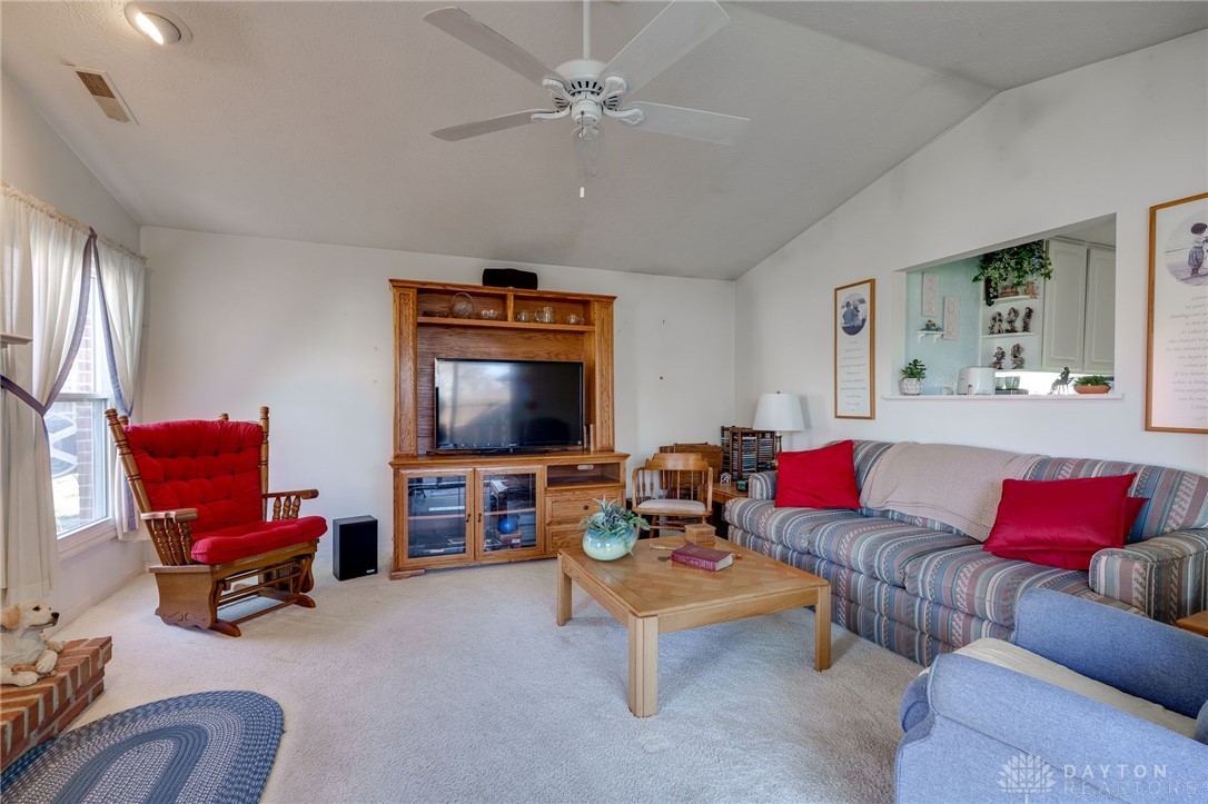3765 Elmira Drive, Kettering, Ohio image 17