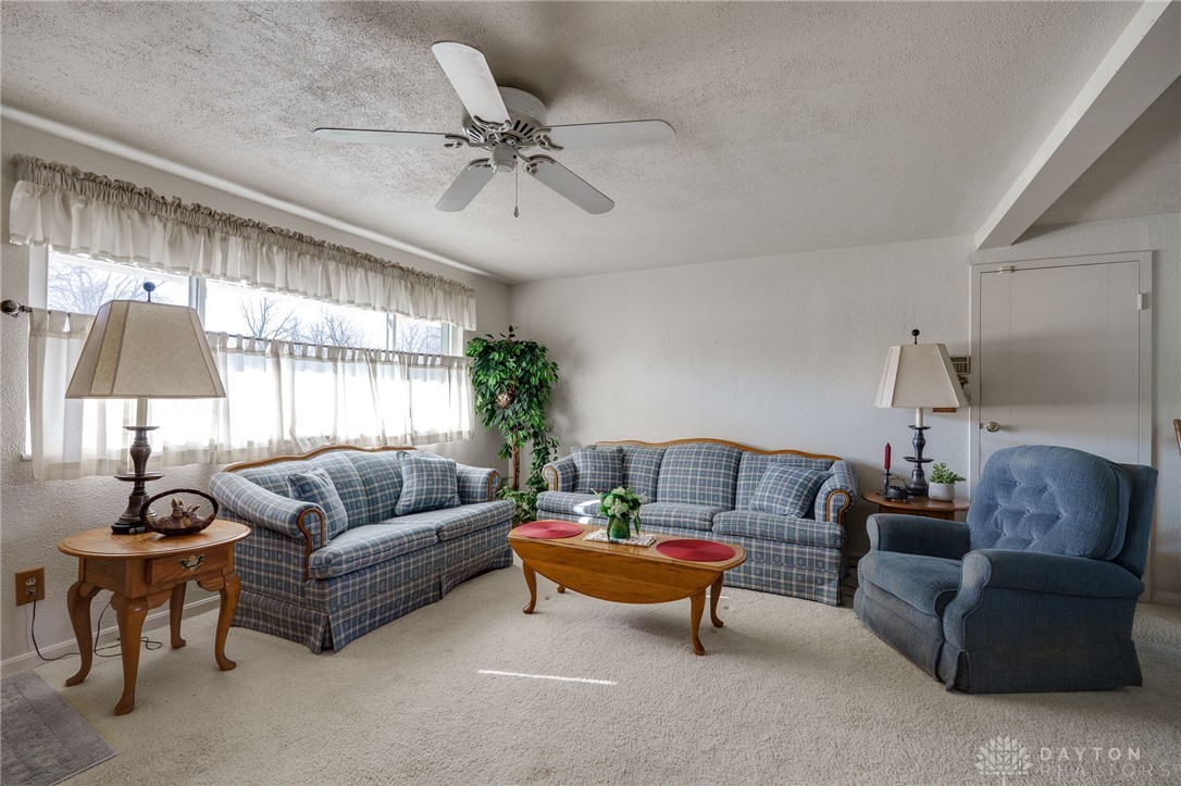 3765 Elmira Drive, Kettering, Ohio image 10