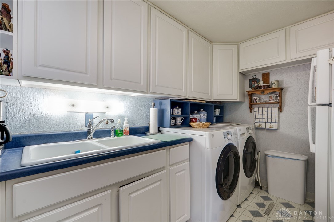 3765 Elmira Drive, Kettering, Ohio image 13
