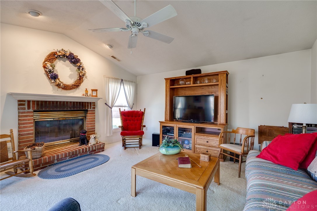 3765 Elmira Drive, Kettering, Ohio image 23