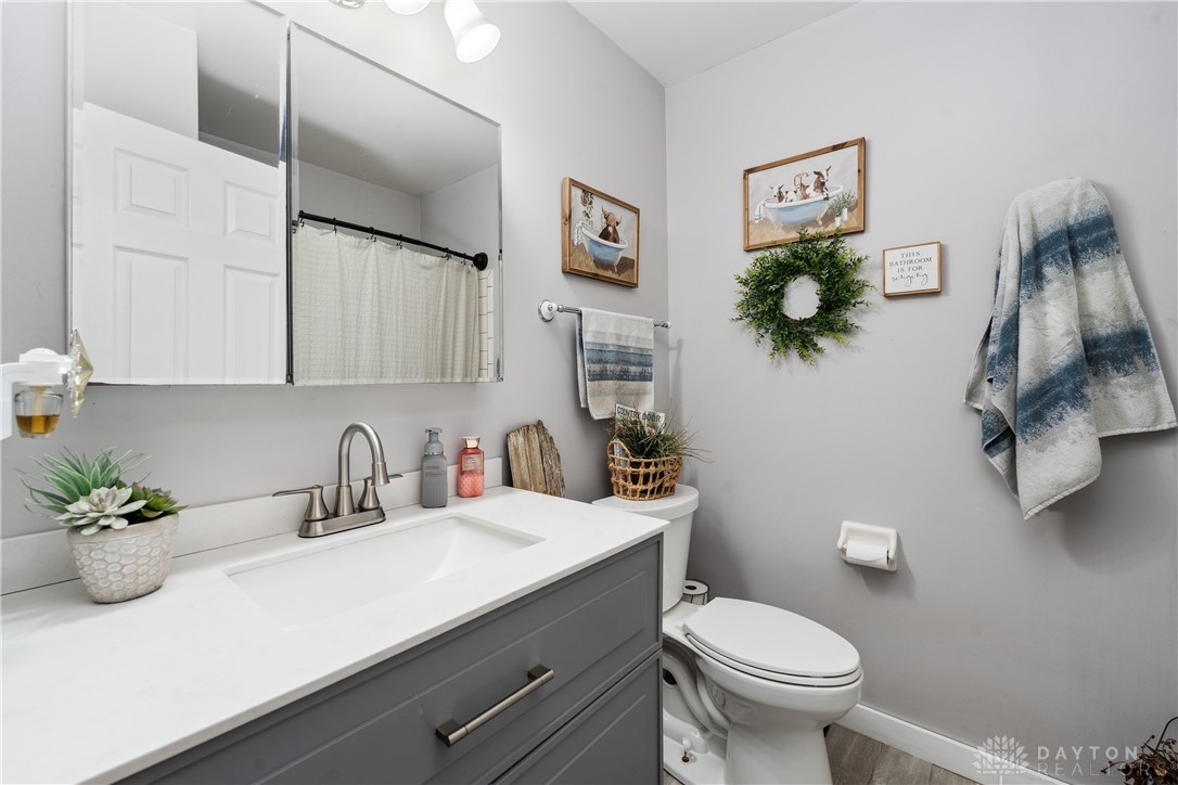 653 Hidden Valley Court, Fairborn, Ohio image 17