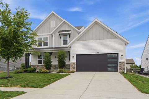 Photo of 1560 Englewood Court, Maineville, OH 45039 (MLS # 958613)