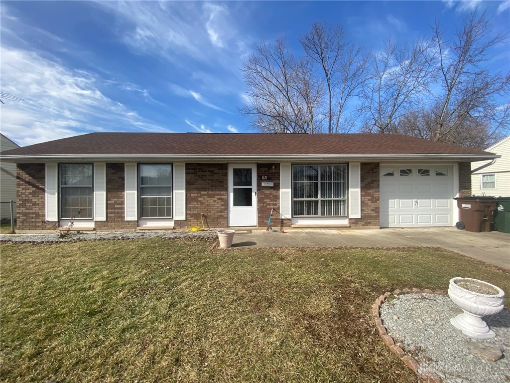821 Plumwood Drive, New Carlisle, Ohio image 1