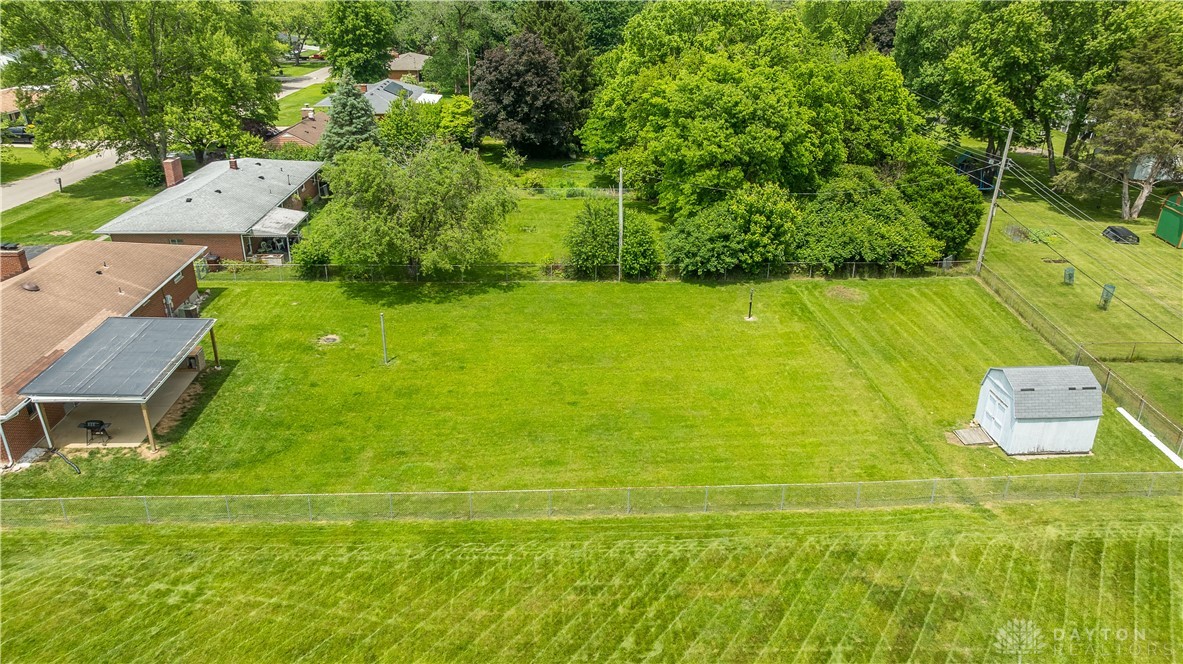 692 Sueden Drive, Beavercreek, Ohio image 32