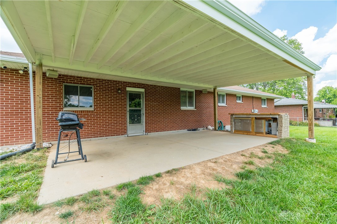 692 Sueden Drive, Beavercreek, Ohio image 30