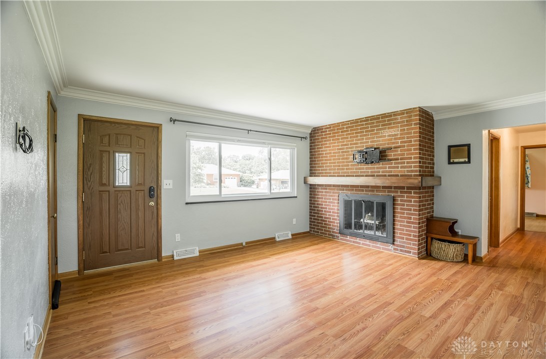 692 Sueden Drive, Beavercreek, Ohio image 6