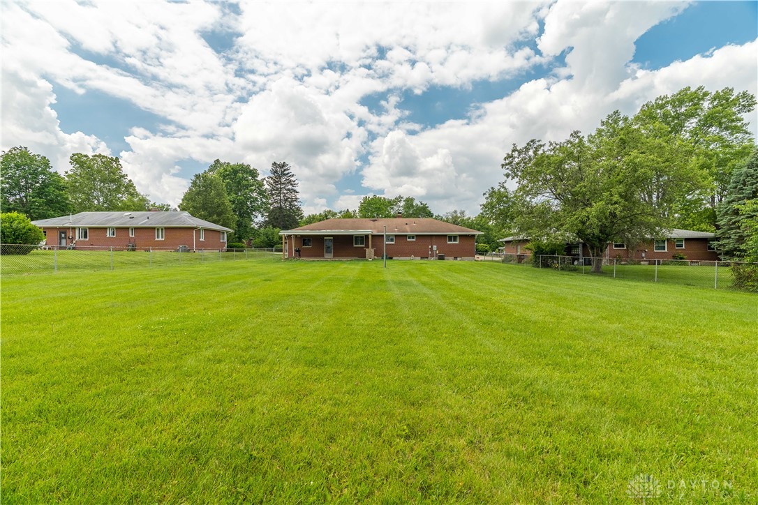 692 Sueden Drive, Beavercreek, Ohio image 29