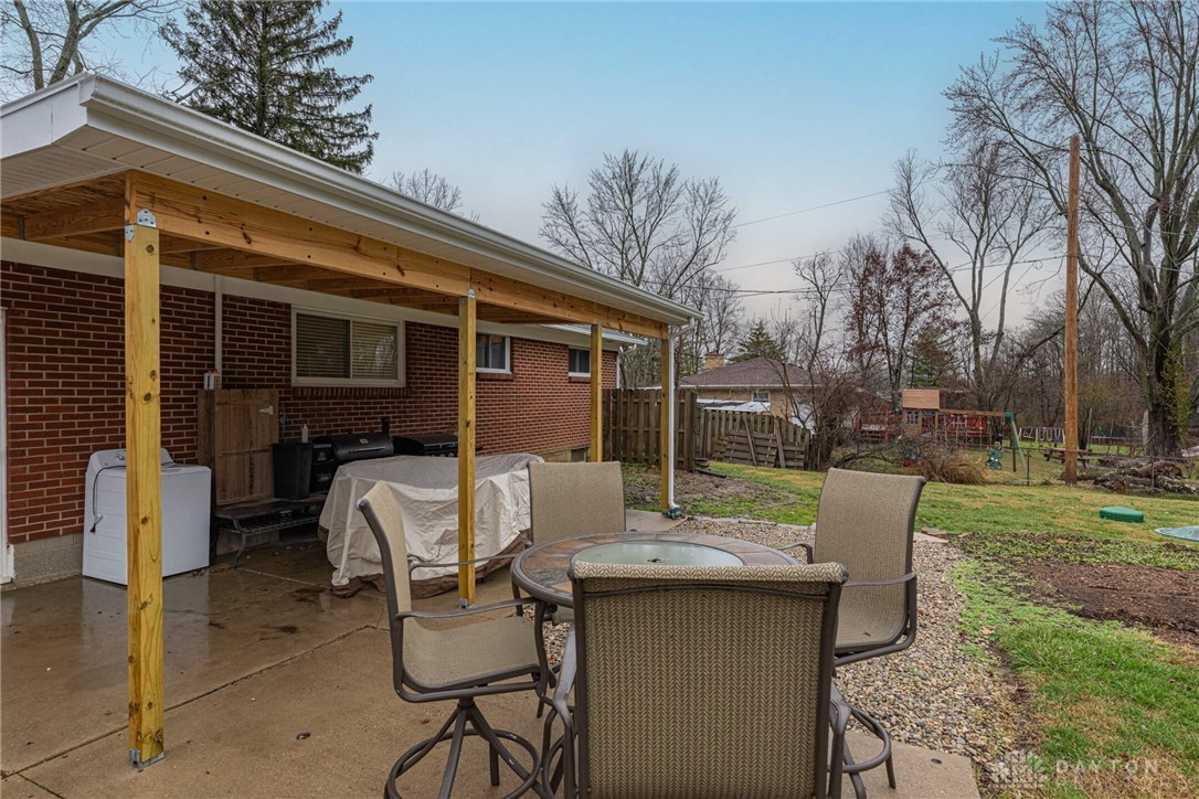 1668 Lucas Drive, Springfield, Ohio image 38