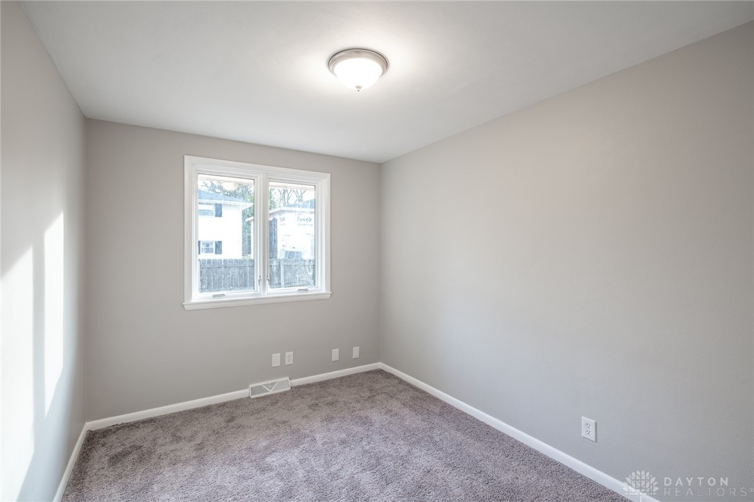 Kettering, Ohio 45429, United States, 3 Bedrooms Bedrooms, ,3 BathroomsBathrooms,Residential,Pending,99825