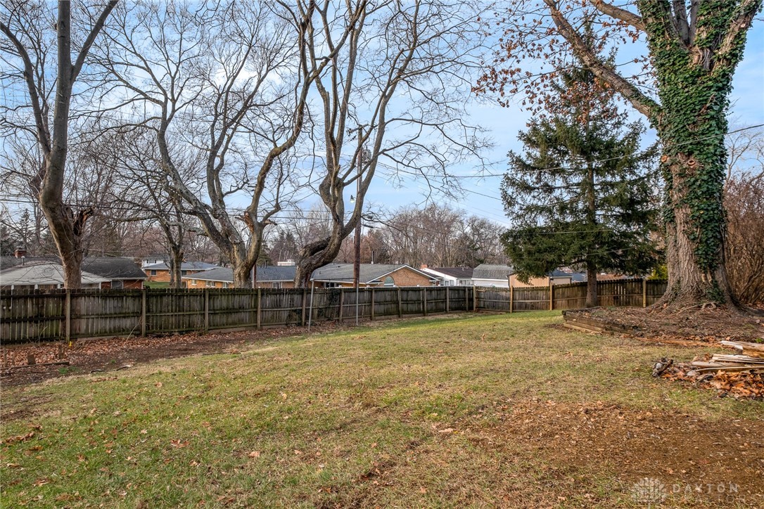 Kettering, Ohio 45429, United States, 3 Bedrooms Bedrooms, ,3 BathroomsBathrooms,Residential,Pending,99825