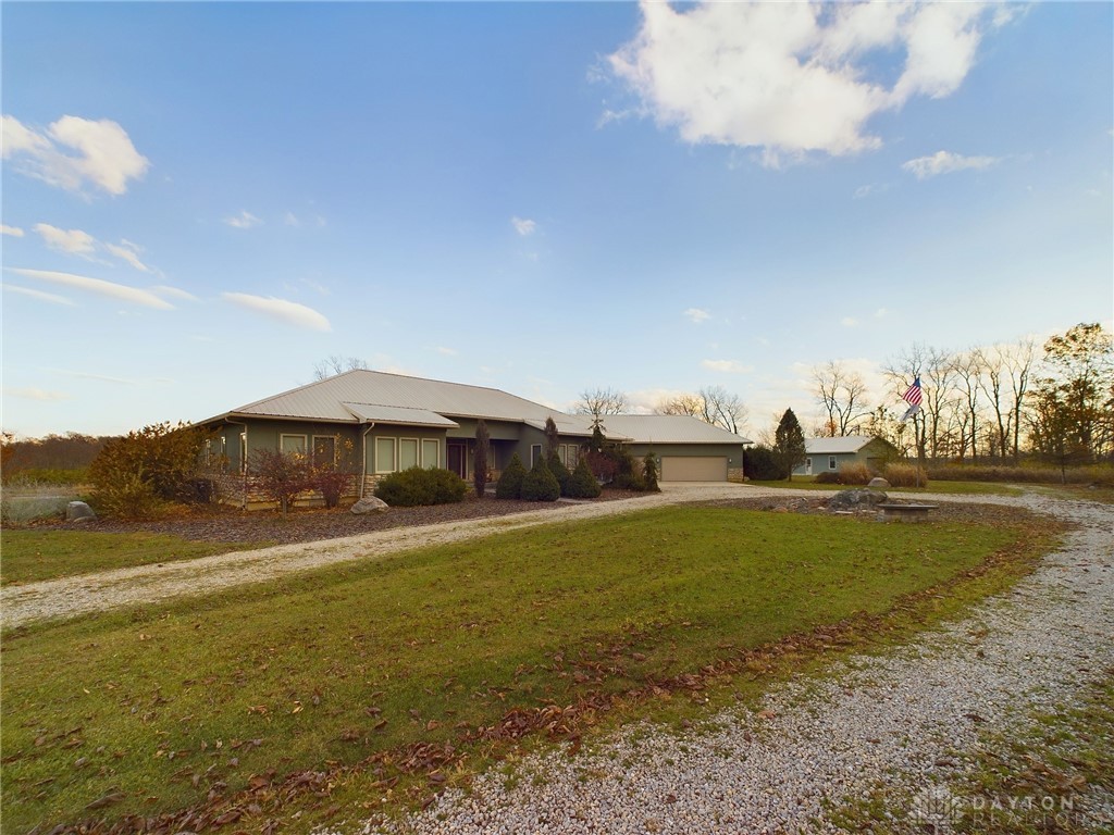 1389 Richmond Palestine Road, New Paris, Ohio image 3