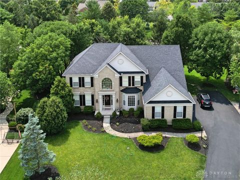 Photo of 5747 Richmond Park Drive, Mason, OH 45040 (MLS # 948619)