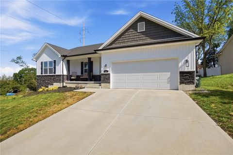 Photo of 1815 E Lindsey Avenue, Miamisburg, OH 45342 (MLS # 957681)