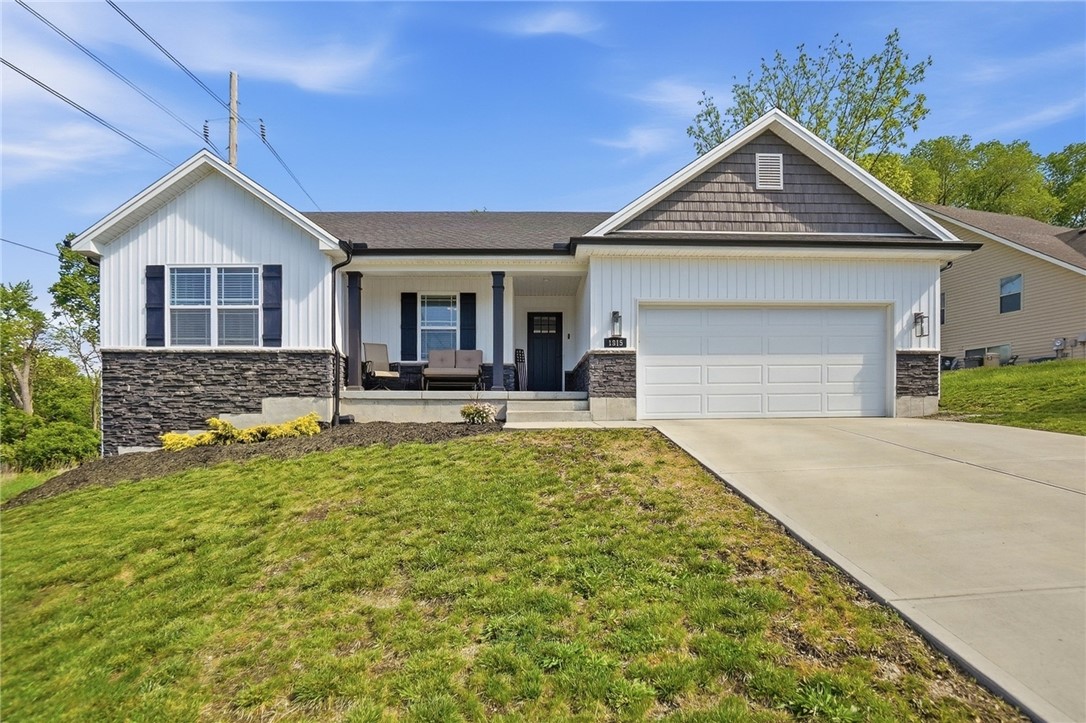 1815 E Lindsey Avenue