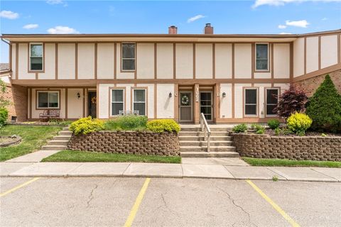 Photo of 1662 Longbow Lane #C, West Carrollton, OH 45449 (MLS # 955875)