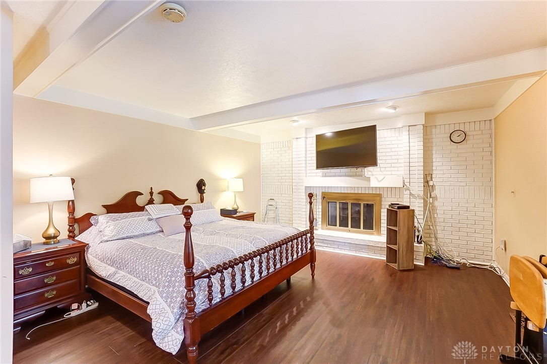 3033 E Linmuth Drive, Springfield, Ohio image 14