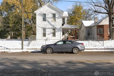 Photo of 544 Troy Street, Dayton, OH 45404 (MLS # 947936)