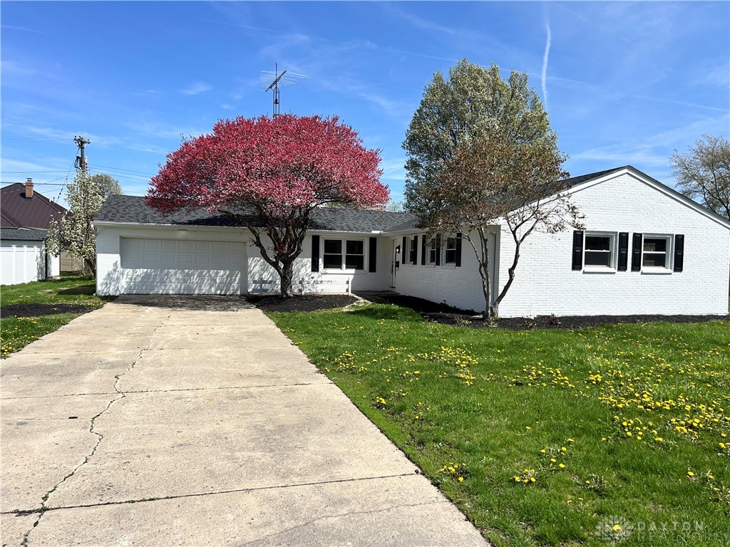 23 Greenmoor Drive, Arcanum, Ohio image 1