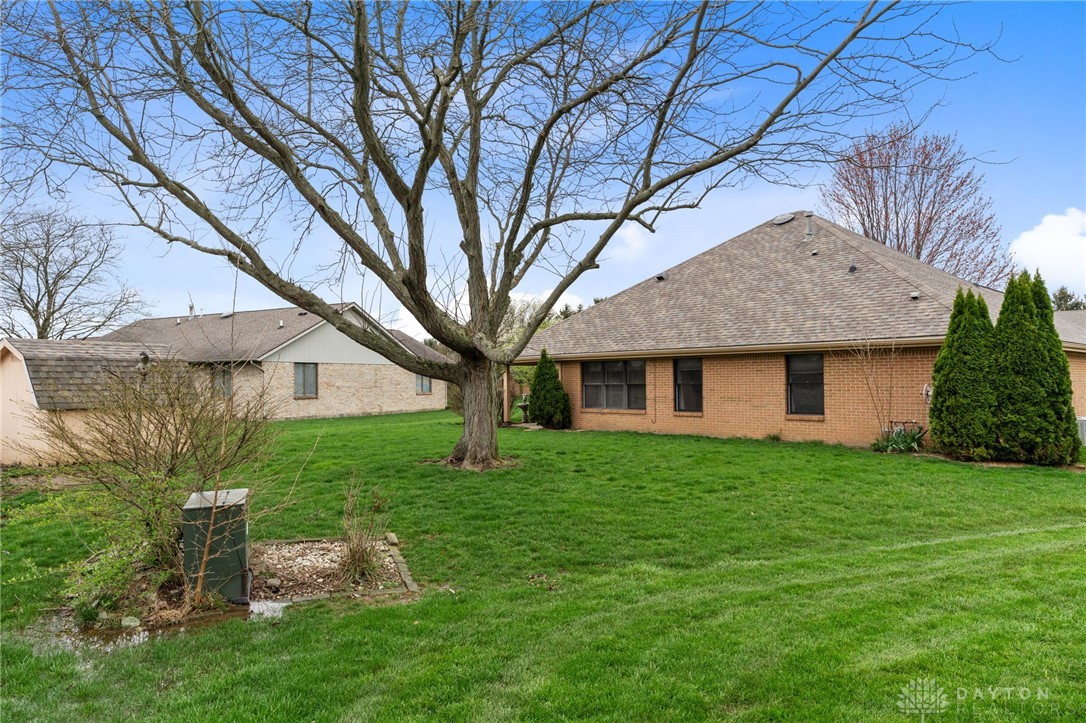 545 Flanders Avenue, Brookville, Ohio image 32