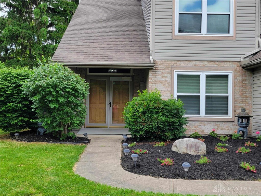 775 Cassel Creek Drive, Vandalia, Ohio image 2