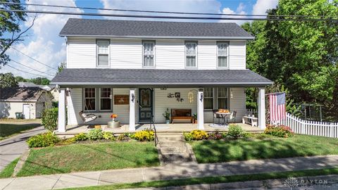 Photo of 513 Mound Avenue, Miamisburg, OH 45342 (MLS # 944814)