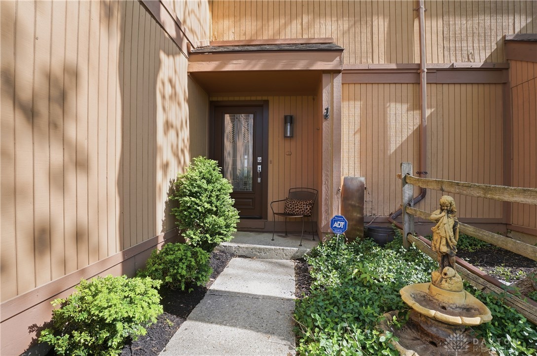 566 Maple Lane