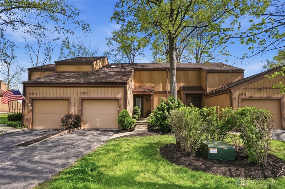 566 Maple Lane