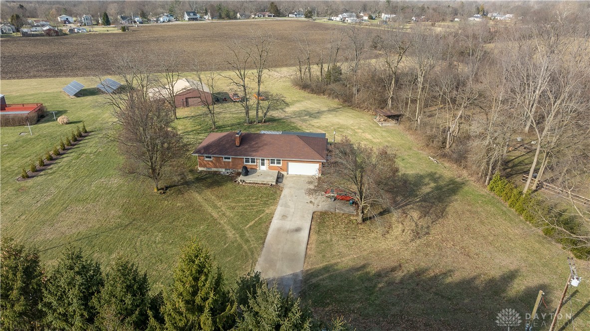 3745 W Ginghamsburg Frederick Road, Tipp City, Ohio image 4