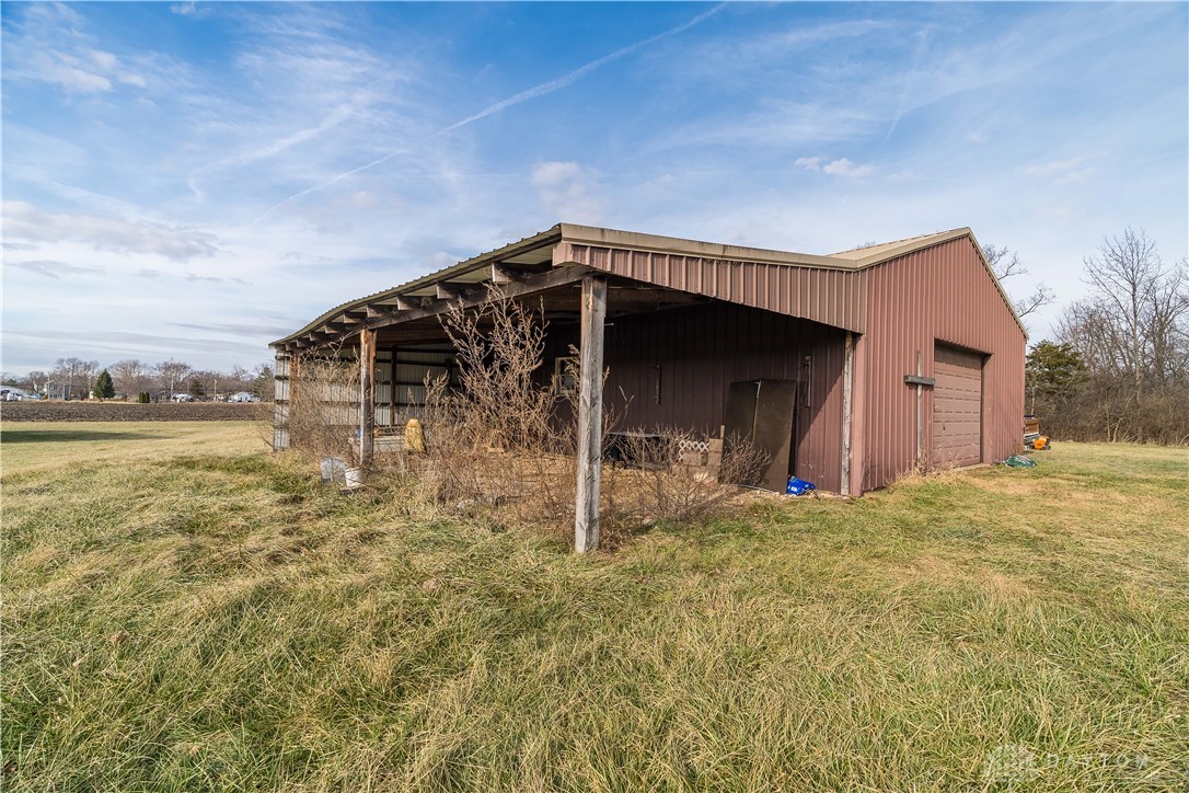 3745 W Ginghamsburg Frederick Road, Tipp City, Ohio image 30