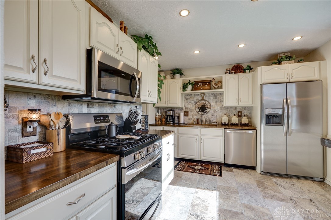 5335 Greg Drive, Saint Paris, Ohio image 14