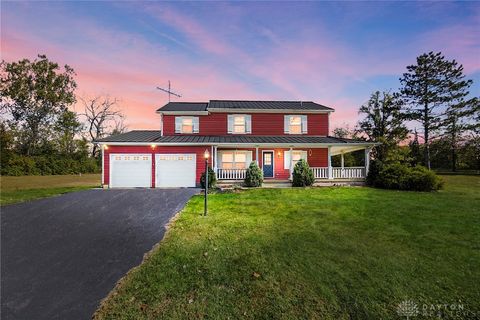 Photo of 3306 Ozias Road, Eaton, OH 45320 (MLS # 946015)