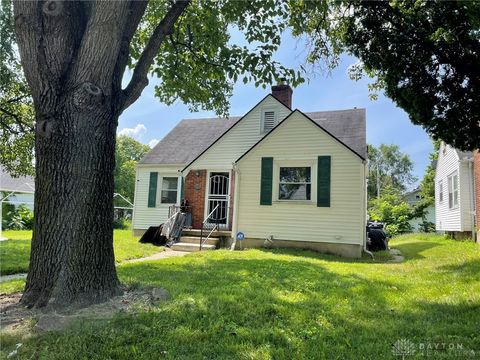 Photo of 136 Niagara Avenue, Dayton, OH 45405 (MLS # 944139)
