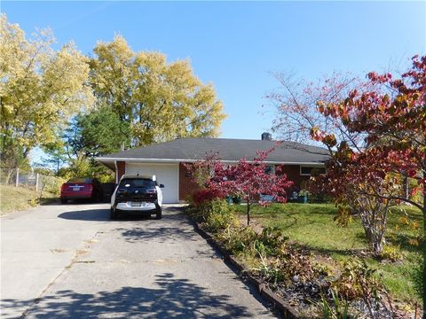 Photo of 5986 Rena Place, Dayton, OH 45424 (MLS # 947583)