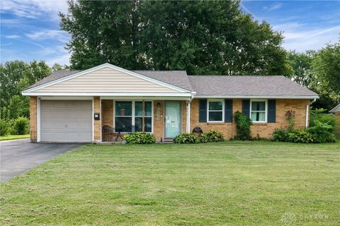 Photo of 7806 Washington Park Drive, Miamisburg, OH 45459 (MLS # 940629) Photo of 7806 Washington Park Drive, Miamisburg, OH 45459 (MLS # 940629)