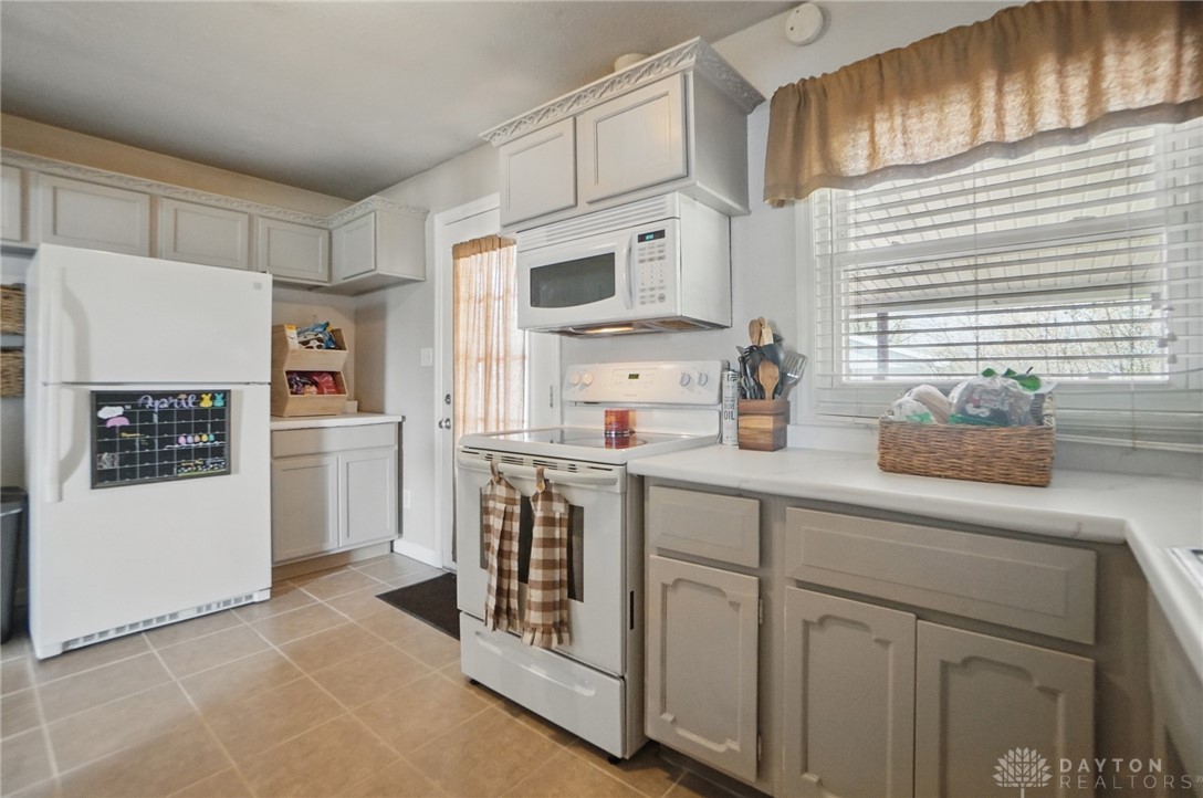 313 Willaston Drive, Dayton, Ohio image 12