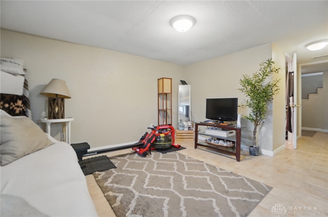 313 Willaston Drive, Dayton, Ohio image 33