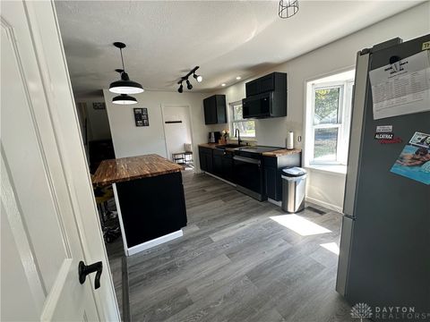 Tiny photo for 1042 Van Kirk Drive, Marysville, OH 43040 (MLS # 945294)