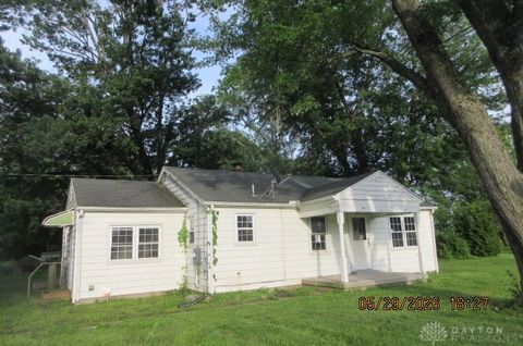 Homes For Sale - 11422 Pansing Road<br/> Brookville, OH 45309
