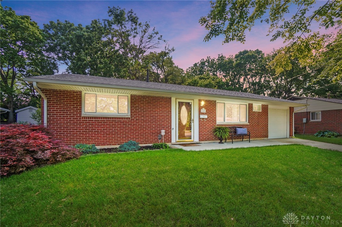 240 W Market Street, Springboro, Ohio image 1