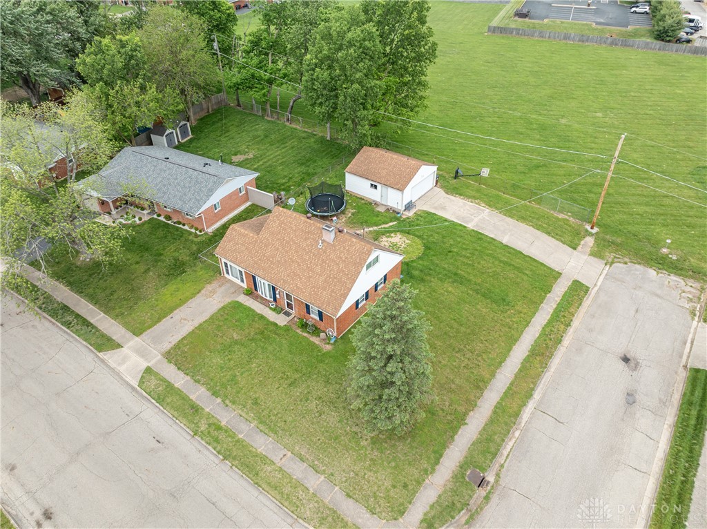 1418 Seminole Drive, Xenia, Ohio image 9